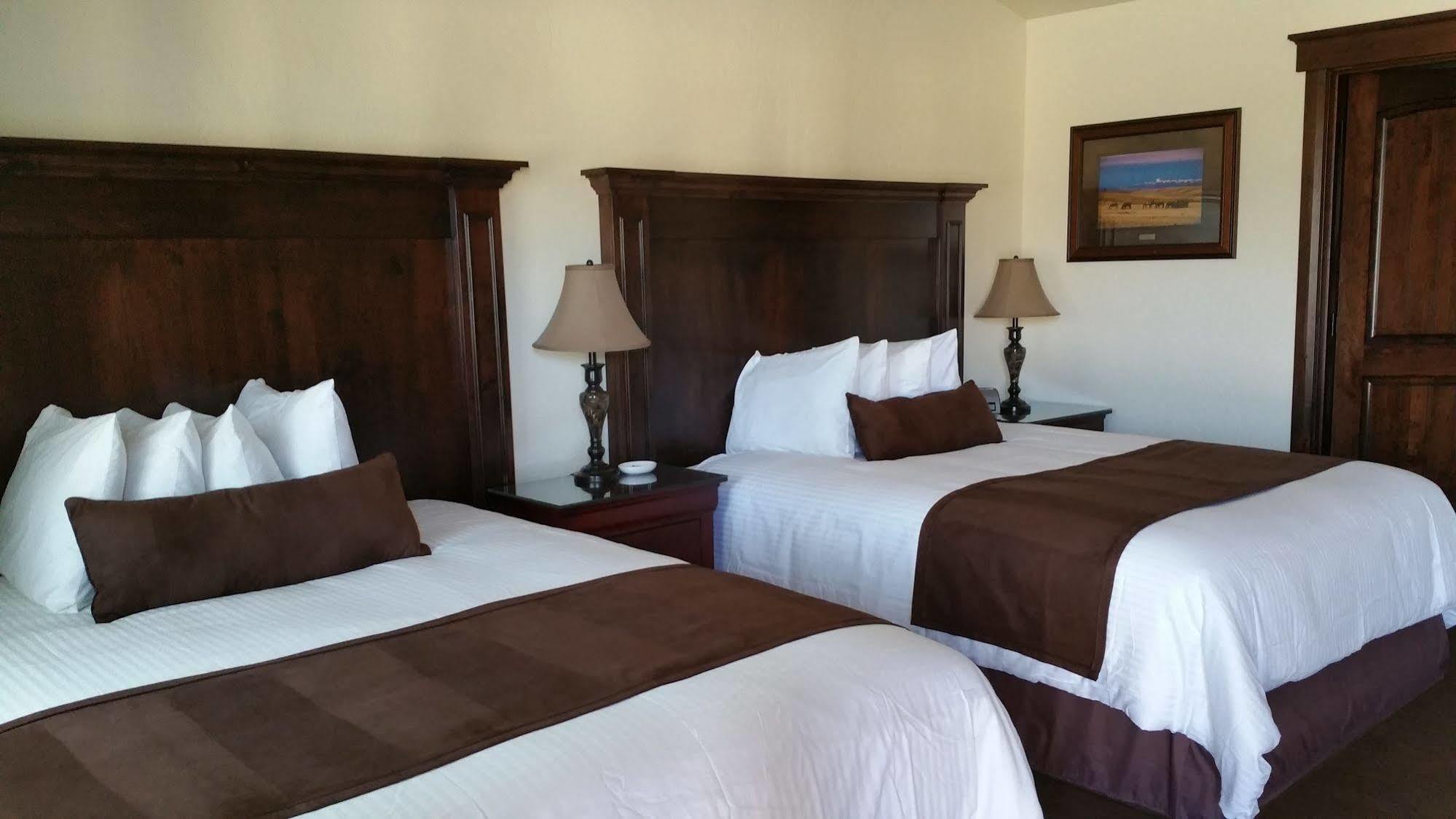 Winterton Suites Williston Buitenkant foto